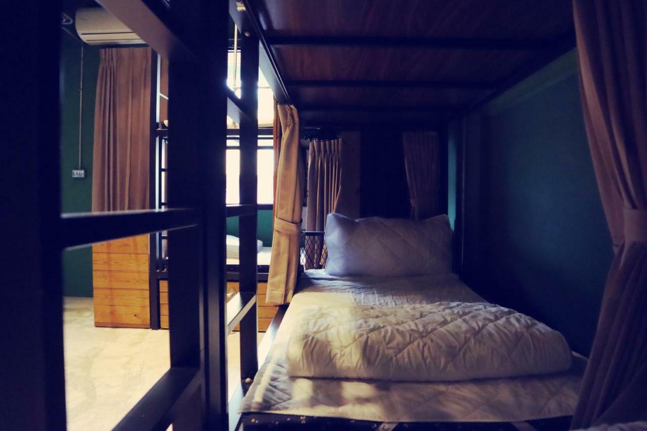 Travel Charger Hostel Hualien City Exterior photo