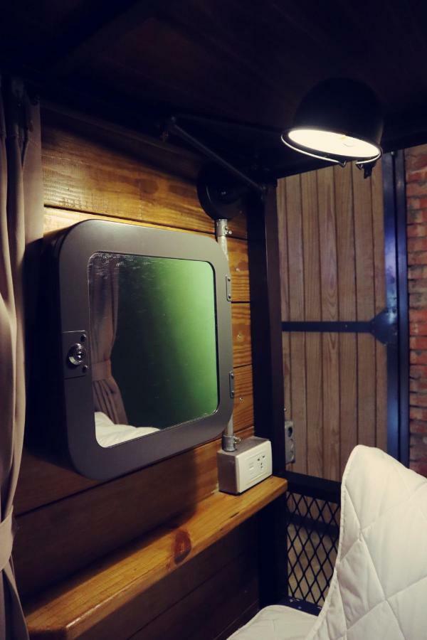 Travel Charger Hostel Hualien City Exterior photo